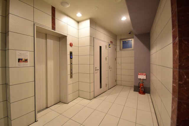 セレニテ梅田ルフレのロビー