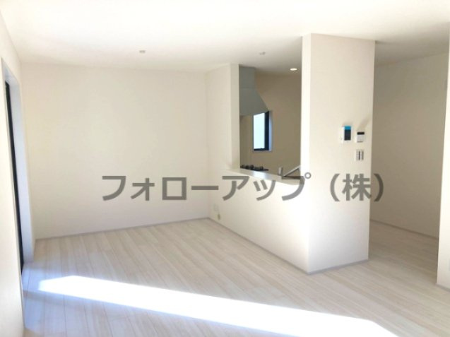 リーブルガーデン神戸市垂水区仲田2期の居間・リビング