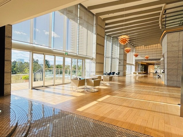 【ロビー】
