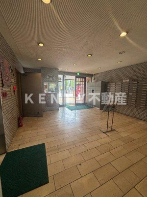 【エントランス】 | 東京学生会館 | ゆとりのあるエントランスです