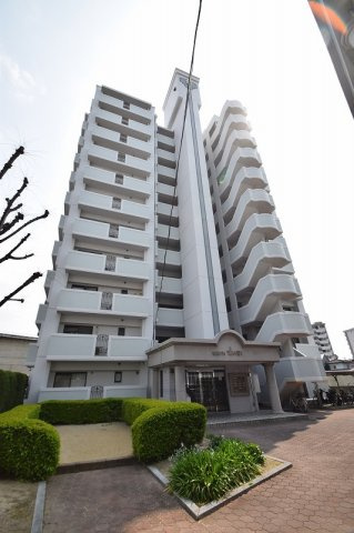 ロマネスク箱崎タワーホームズS棟のエントランス