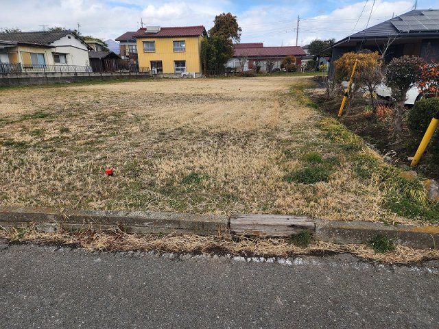 高崎市南新波町売土地の外観