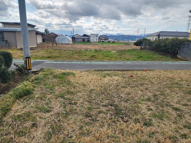 高崎市南新波町売土地の外観