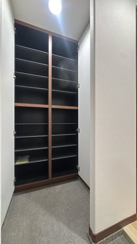 【収納】 | アンピール空港南☆仲介手数料無料☆ | 【新品交換済】可動式の棚、シューズボックス
