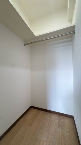【収納】 | アンピール空港南☆仲介手数料無料☆ | クローゼット完備で、お部屋を広く使える設計。お子様のお部屋や趣味の作業スペースとしても最適です。
