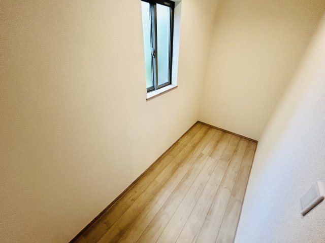 千葉市稲毛区宮野木町１５５１番のその他|納戸
