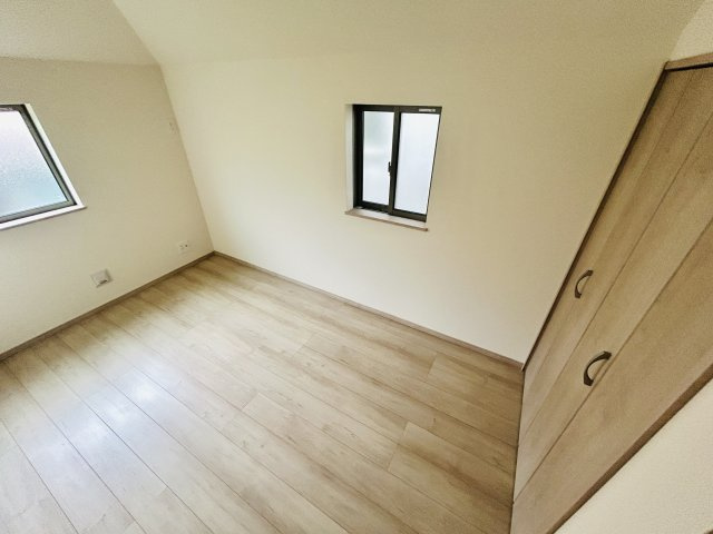 千葉市稲毛区宮野木町１５５１番の洋室