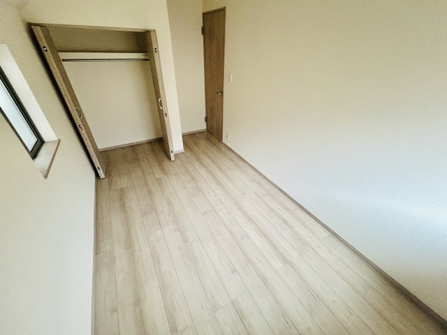 千葉市稲毛区宮野木町１５５１番の洋室