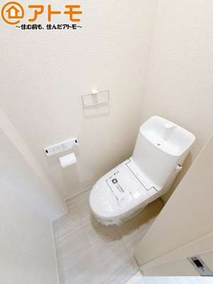 【トイレ】 | 葵区古庄六丁目8期　新築戸建　全1棟 | 毎日使うトイレだからこそ機能性を重視したいですよね！温水洗浄便座で快適な時間をお過ごしください♪