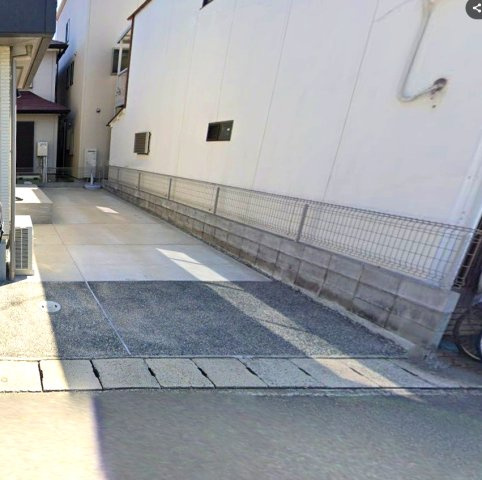 上河原通4丁目の駐車場|2台駐車可能(車種による)