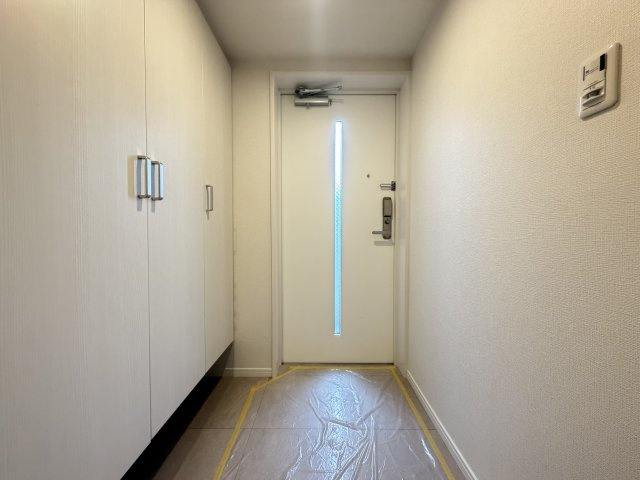 ロワール北千住の玄関