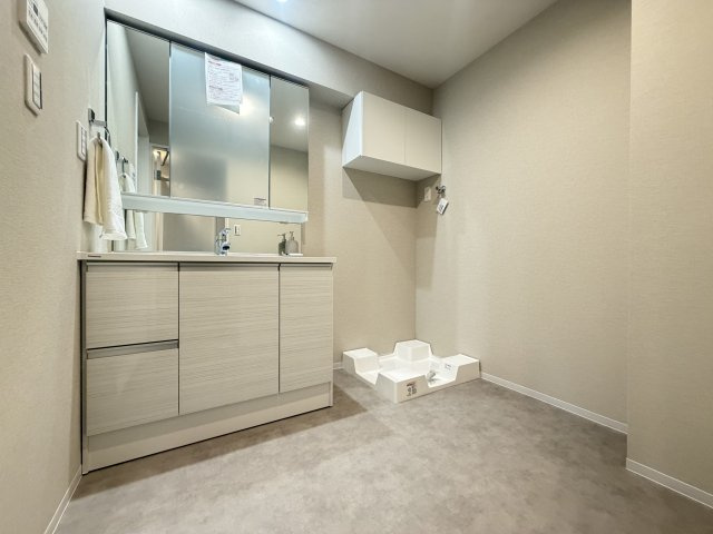 ロワール北千住のランドリースペース