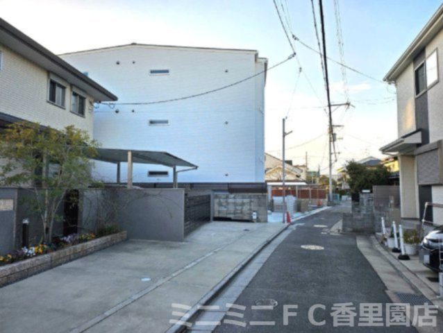 クリエオーレ出口の外観