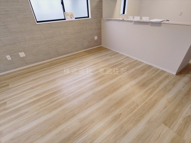 【ダイニング】 | ふじみ野市亀久保２期　全１棟 | 食卓を囲むダイニング