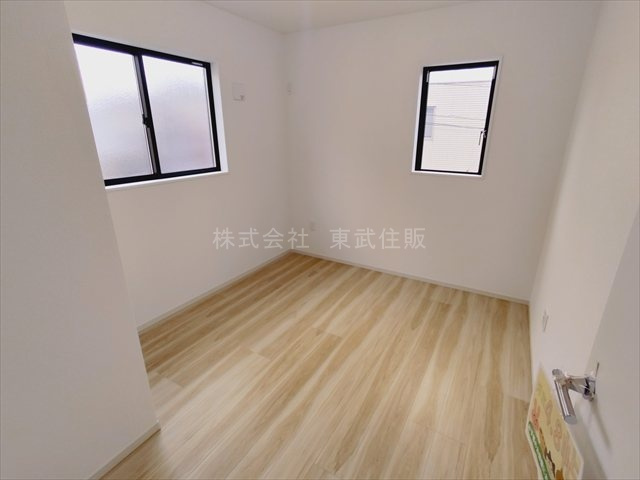 【洋室】 | ふじみ野市亀久保２期　全１棟 | 洋室5.5帖使い勝手のいい洋室です