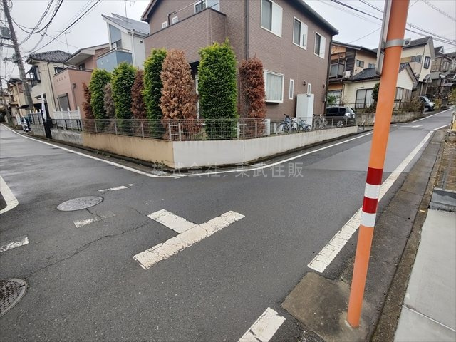 【前面道路含む現地写真】の画像