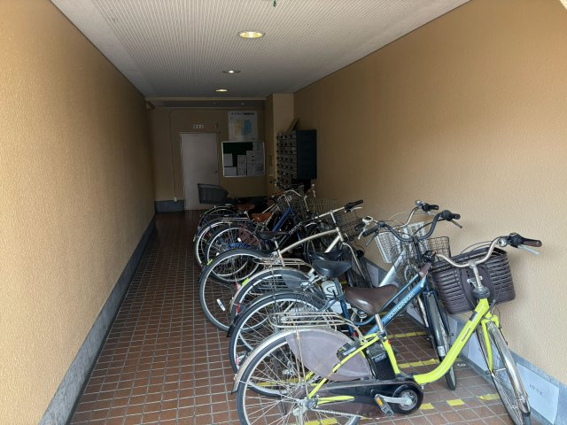 ダイアパレス魚崎の駐輪場