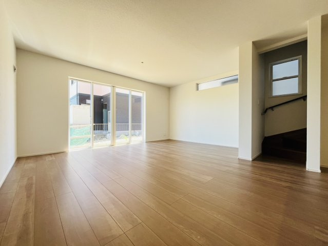 大府市横根町石丸100番１・６・７『仲介手数料無料』新築一戸建て・建売の居間・リビング