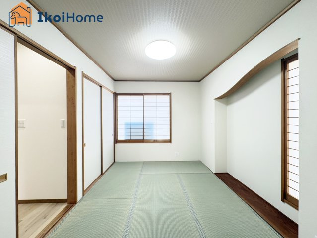 明石市朝霧台　中古戸建の内装|【ホームページに現地動画掲載中】●年中無休：当日予約可●和室は収納があり、お子様も安心して遊べます。