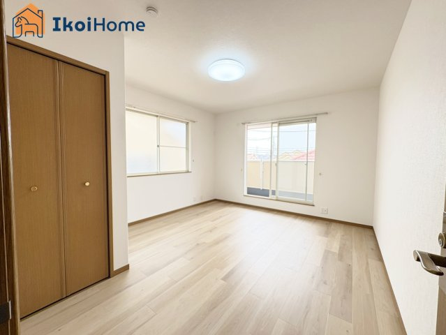 明石市朝霧台　中古戸建の子供部屋|【ホームページに現地動画掲載中】●年中無休：当日予約可●2階洋室8.2帖になります。WICがあります