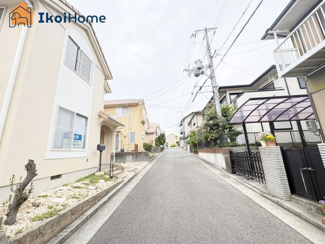 明石市朝霧台　中古戸建のエントランス|【ホームページに現地動画掲載中】●年中無休：当日予約可●平日や夜間もご案内可能。臨機応変に対応します