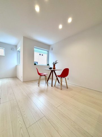 澄川4条9丁目　新築戸建の居間・リビング