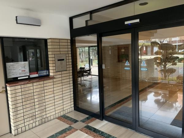 T-WIN清水町のエントランス