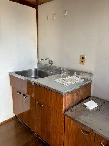 栃木県宇都宮市1棟アパートのキッチン