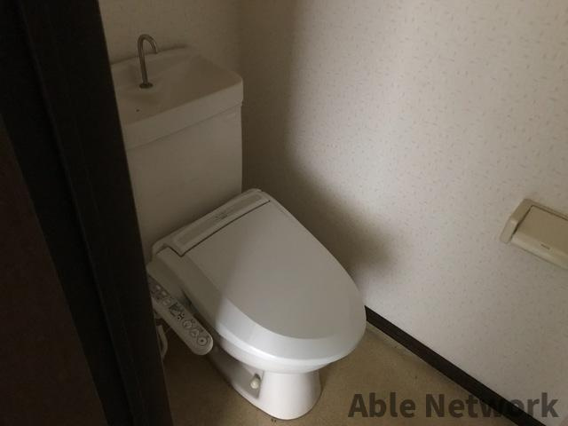 ブランドール木滝Bのトイレ|シンプルで使いやすいトイレです