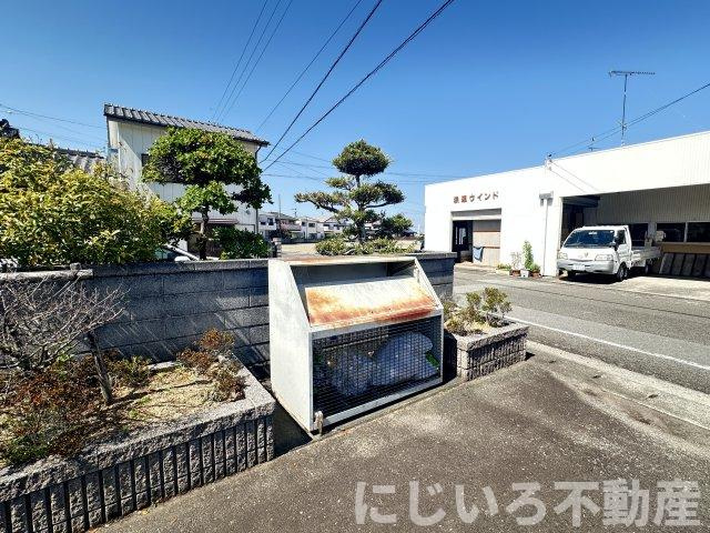 エレガント・ライフのその他