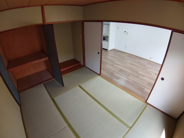 【寝室】 | ヴィラ花屋敷