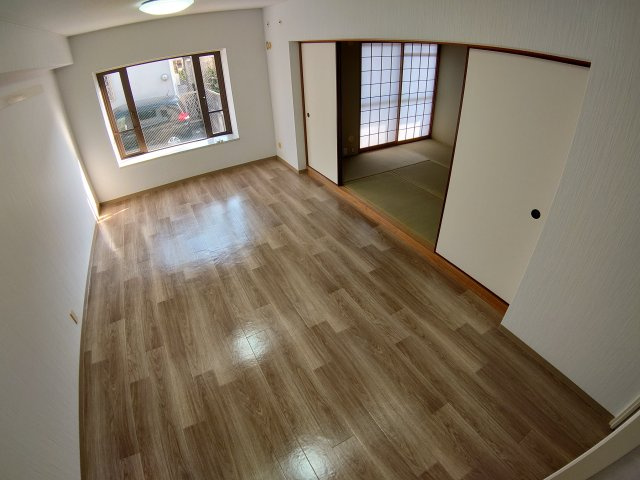 【居間・リビング】 | ヴィラ花屋敷