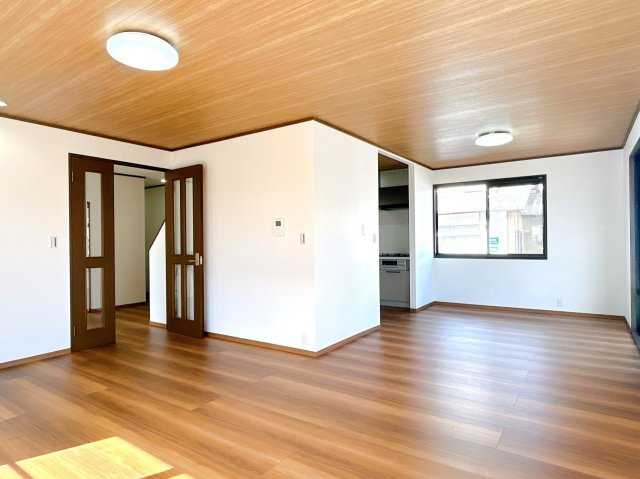 リフォーム済中古戸建　大垣市笠木町　昭和62年築の居間・リビング