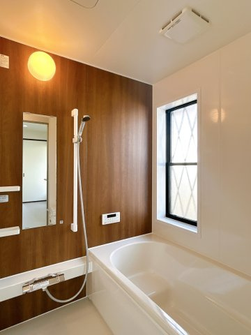 リフォーム済中古戸建　大垣市笠木町　昭和62年築の浴室