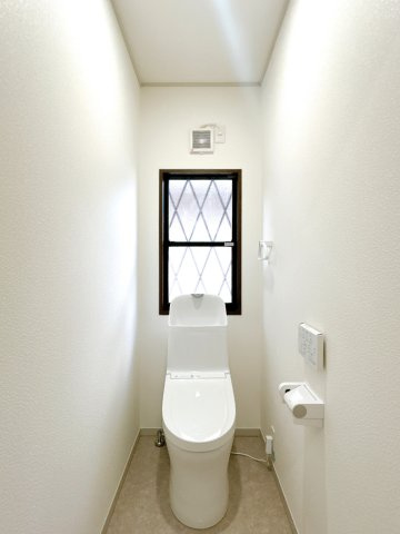 リフォーム済中古戸建　大垣市笠木町　昭和62年築のトイレ