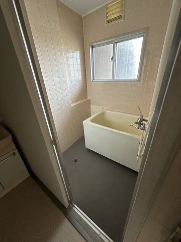 昭和町2丁目アパートのバルコニー