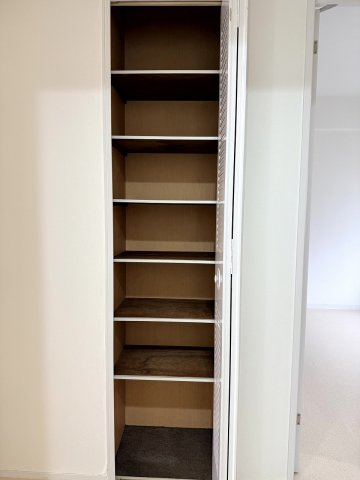 明石土山駅前スカイハイツB棟の収納