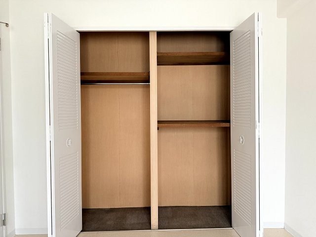 明石土山駅前スカイハイツB棟の収納