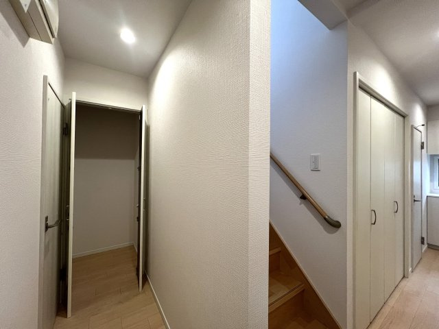 家事動線が良いだけじゃない。子供も喜ぶ回遊動線。な、お家【リフォーム／保土ヶ谷区法泉1丁目中古戸建】の内装|内装もきれいです