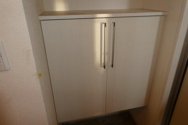 プロムナード三宅の玄関|シューズボックス