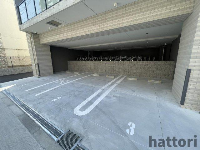 Alivis三国本町の駐車場