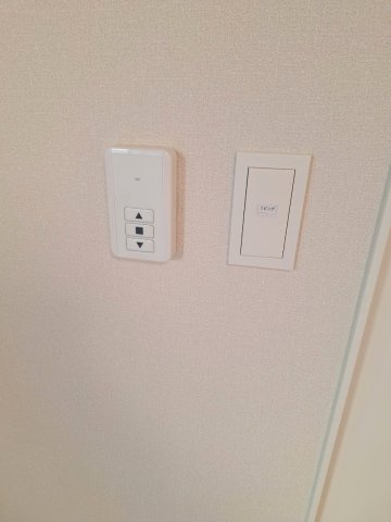 ミルクリスタル杉並の設備|★電動シャッターリモコンです★