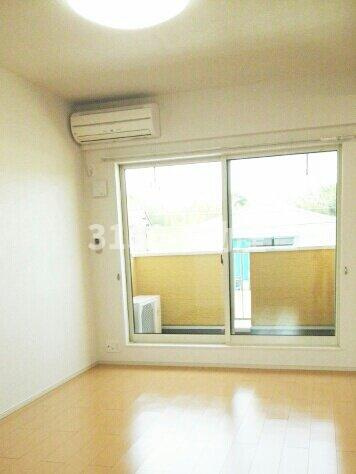 インノバーレの居間・リビング