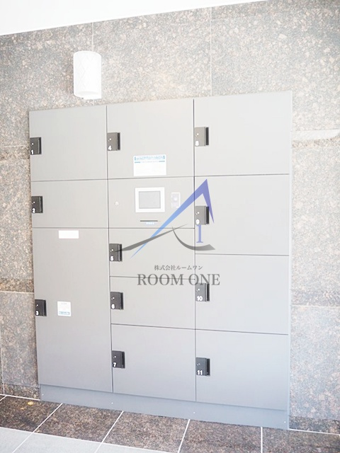 ルーブル三軒茶屋伍番館のその他共用部分|宅配ボックスです。