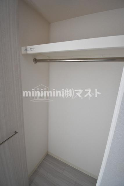 プレサンスOSAKA　DOMECITYクロスティの収納