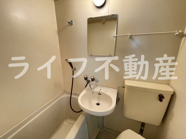 大宝上小阪CTスクエアの独立洗面台|独立洗面化粧台が付いています