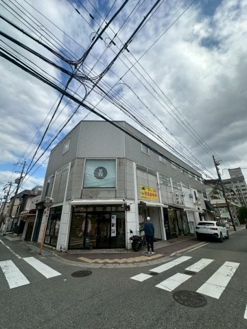 カロルマンションの駐車場