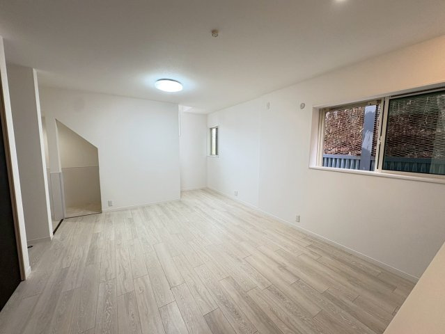 名谷町　中古戸建ての居間・リビング|おしゃれなリビングです