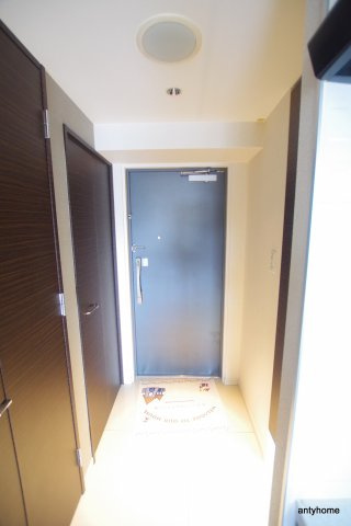 アーデン西天満　仲介手数料無料の玄関