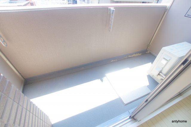 アーデン西天満　仲介手数料無料のバルコニー